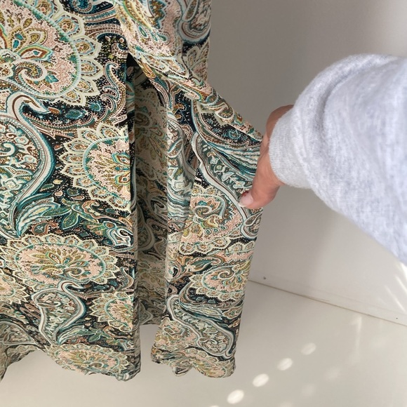 Floor length fall chiffon dress. It can tie to the front or back with a slit. - Picture 5 of 5